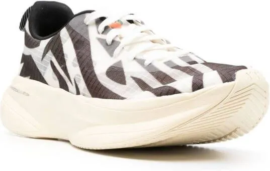 BRAND BLACK graphic-print low-top sneakers White