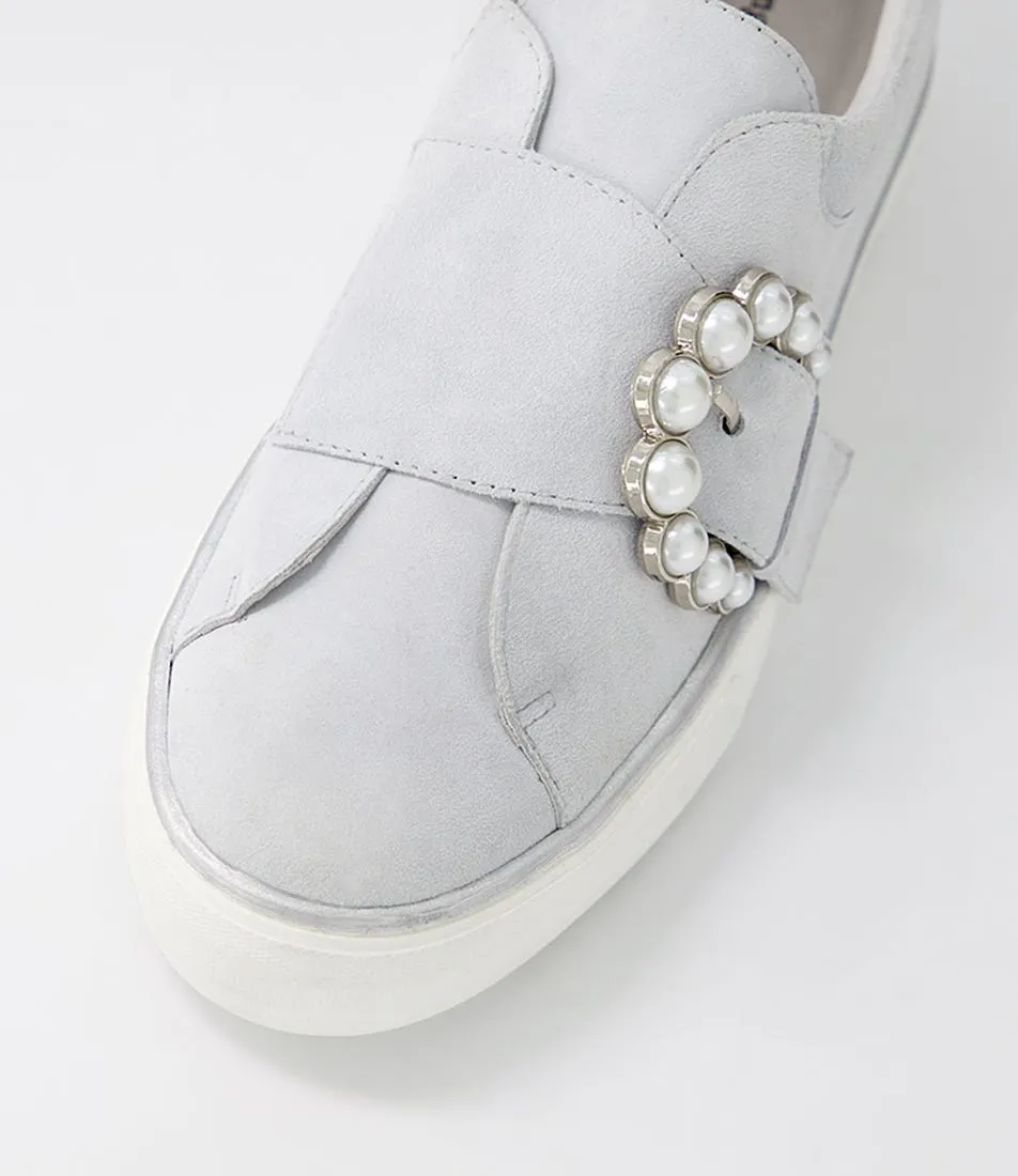 DJANGO & JULIETTE Femilly Ice Blue White Suede Sneakers