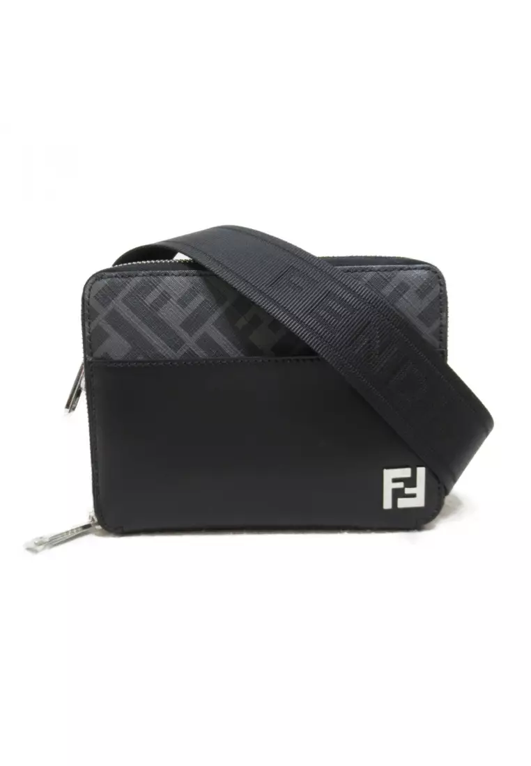 Fendi Pre-loved Fendi organizer Shoulder bag Shoulder bag leather black