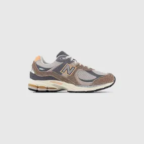 New Balance 2002R - Mushroom / Hazy Peach