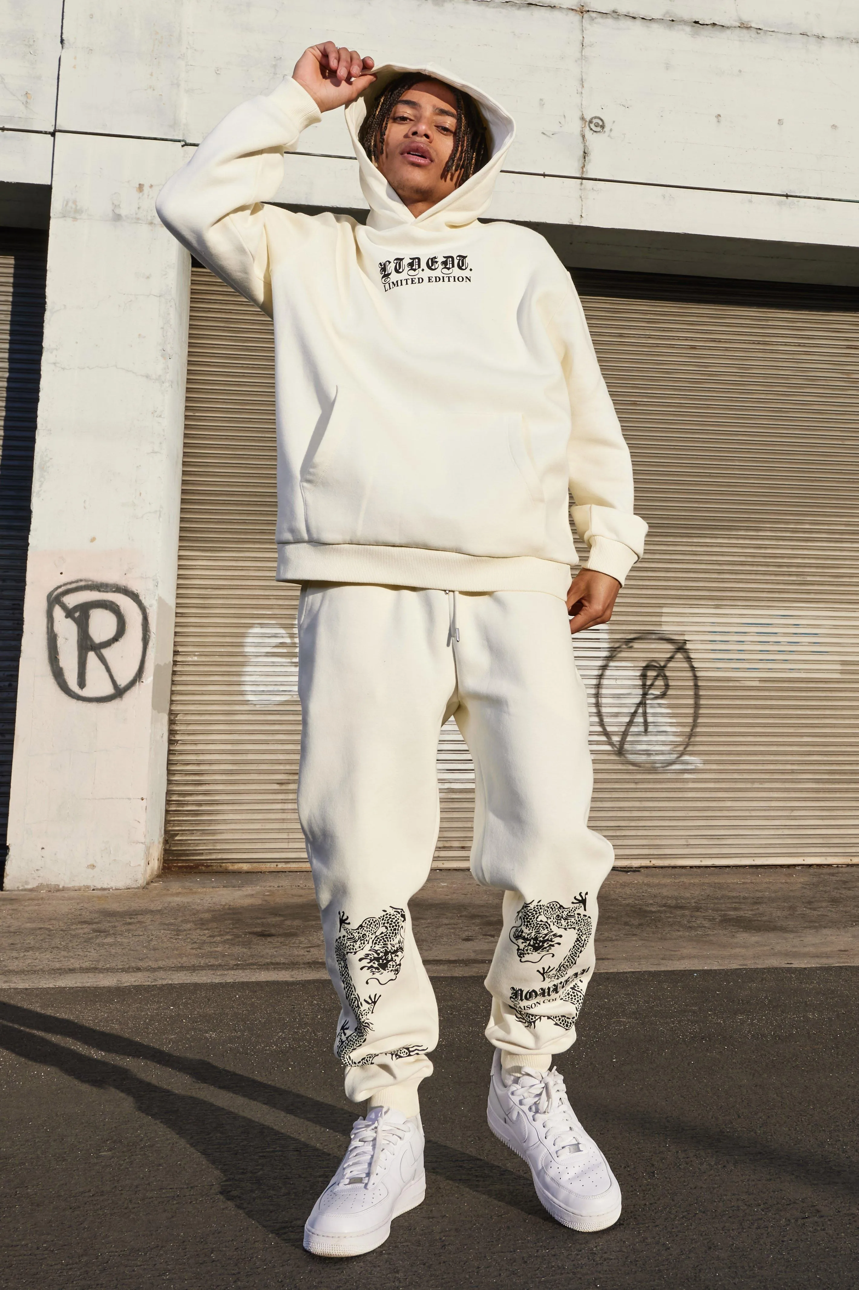 Oversized Dragon Graphic Hooded Tracksuit | boohooMAN UK