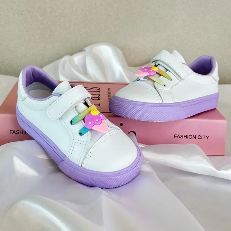 Pennyn White and Purple Kids Sneakers with Pin violet