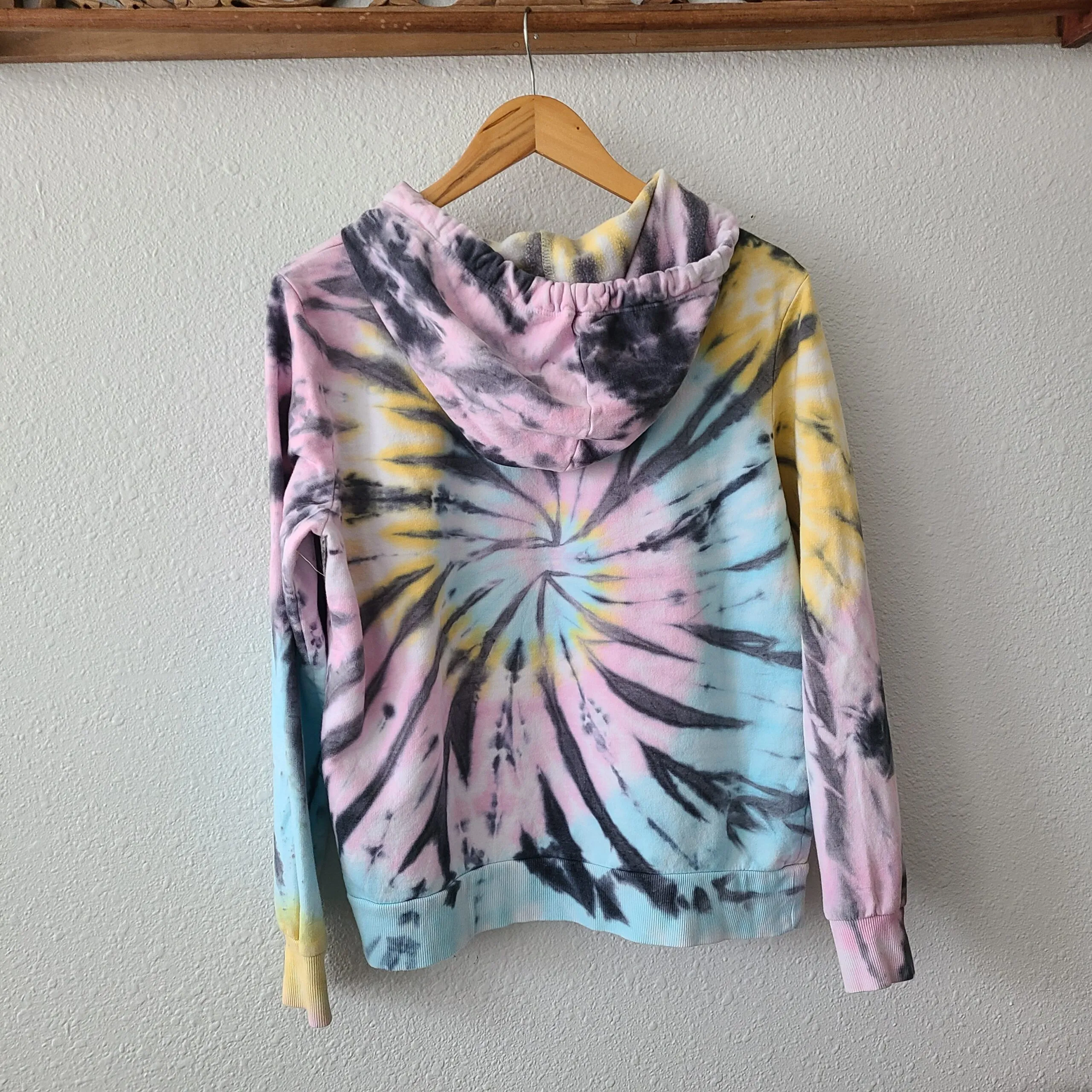 Tie Dye Hoodie with Feather Print